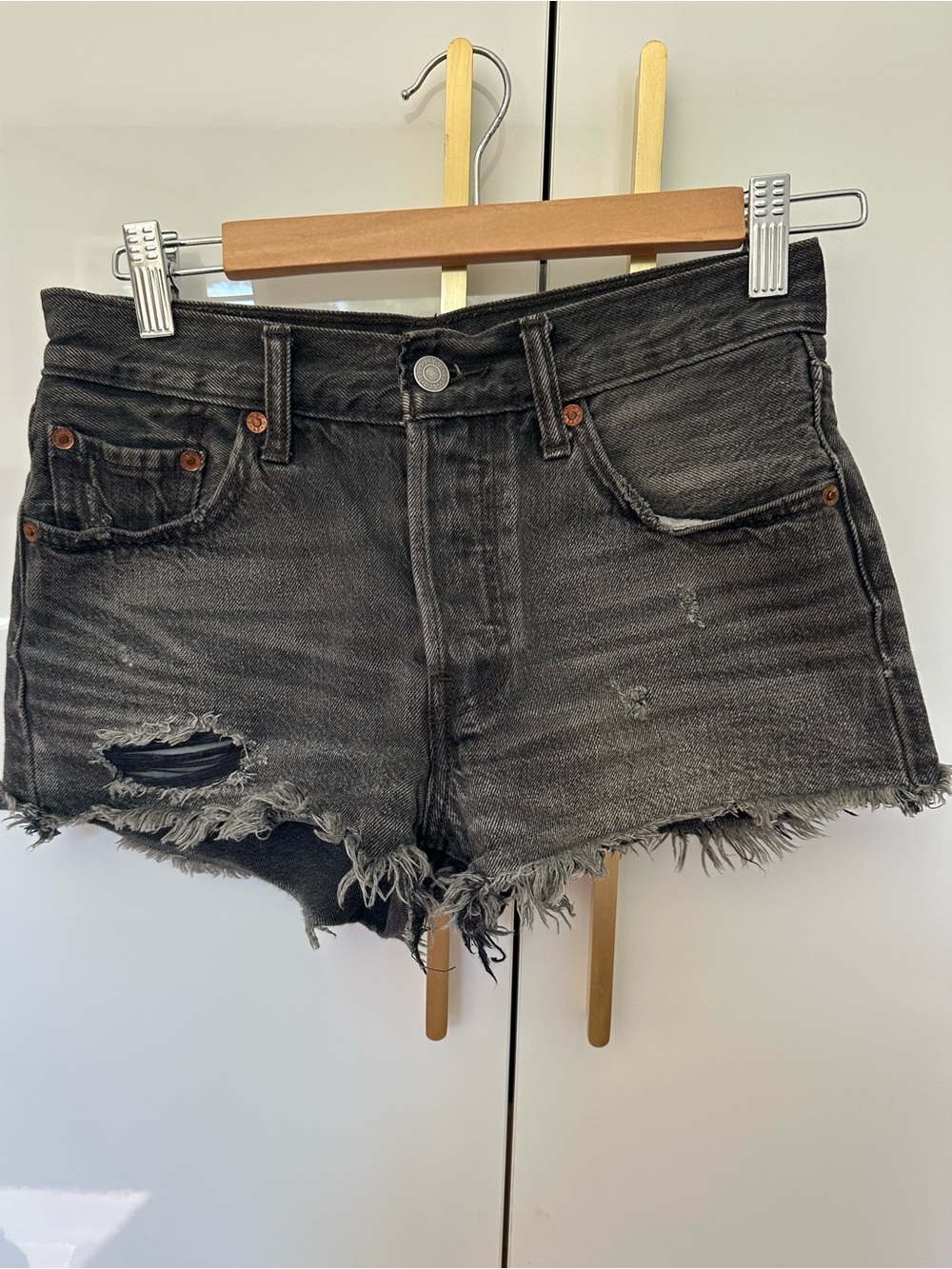 Levis distressed jean shorts 24